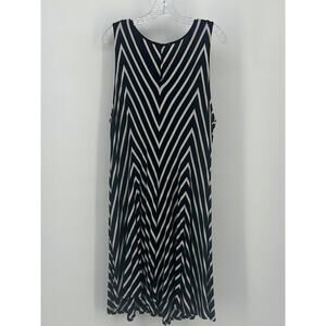 Women’s Chevron Striped Swing Dress XL Black and White Sleeveless A-Line Casual